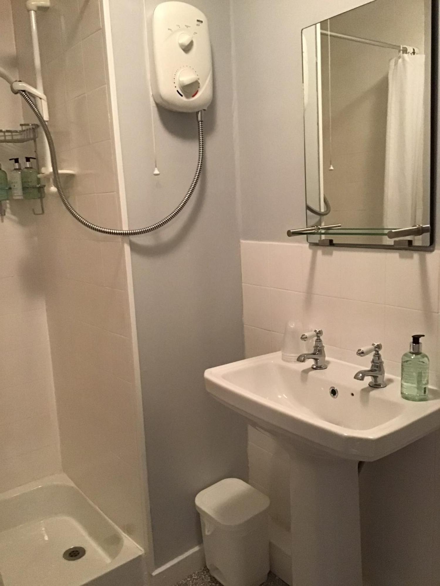 קריף Comelybank Guesthouse מראה חיצוני תמונה