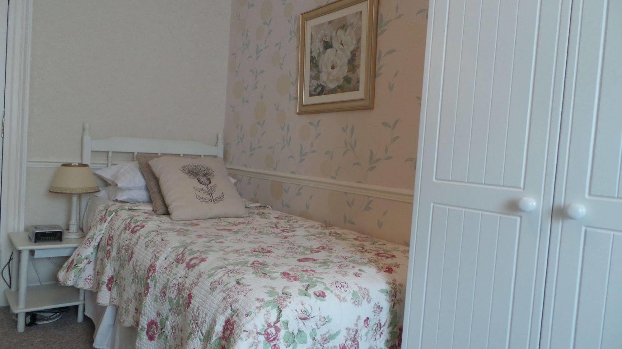 קריף Comelybank Guesthouse מראה חיצוני תמונה