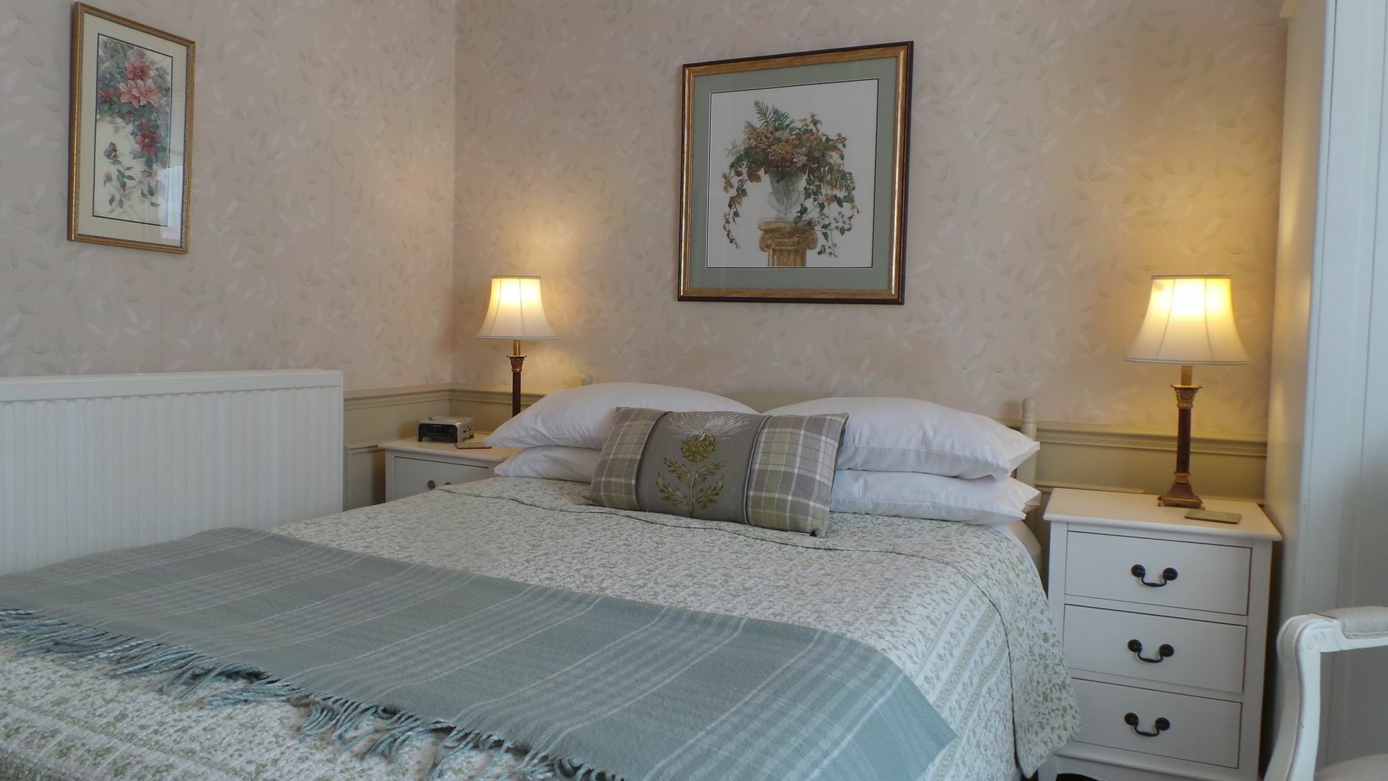 קריף Comelybank Guesthouse מראה חיצוני תמונה